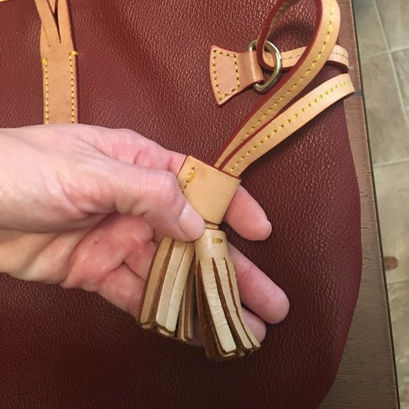 Dooney & Bourke tote - Picture 2 of 12